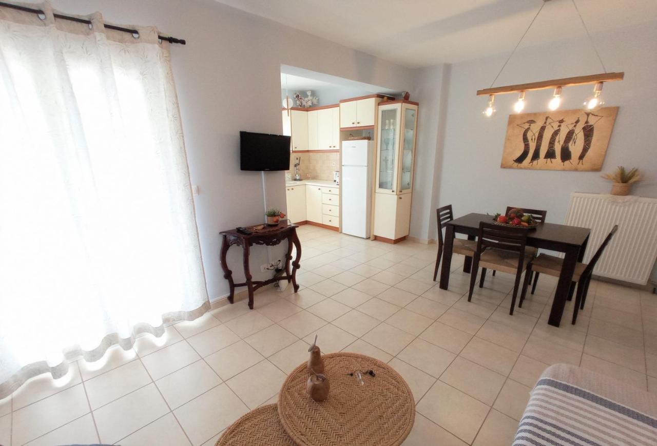 G Apartment In Agia Efimia Екстер'єр фото
