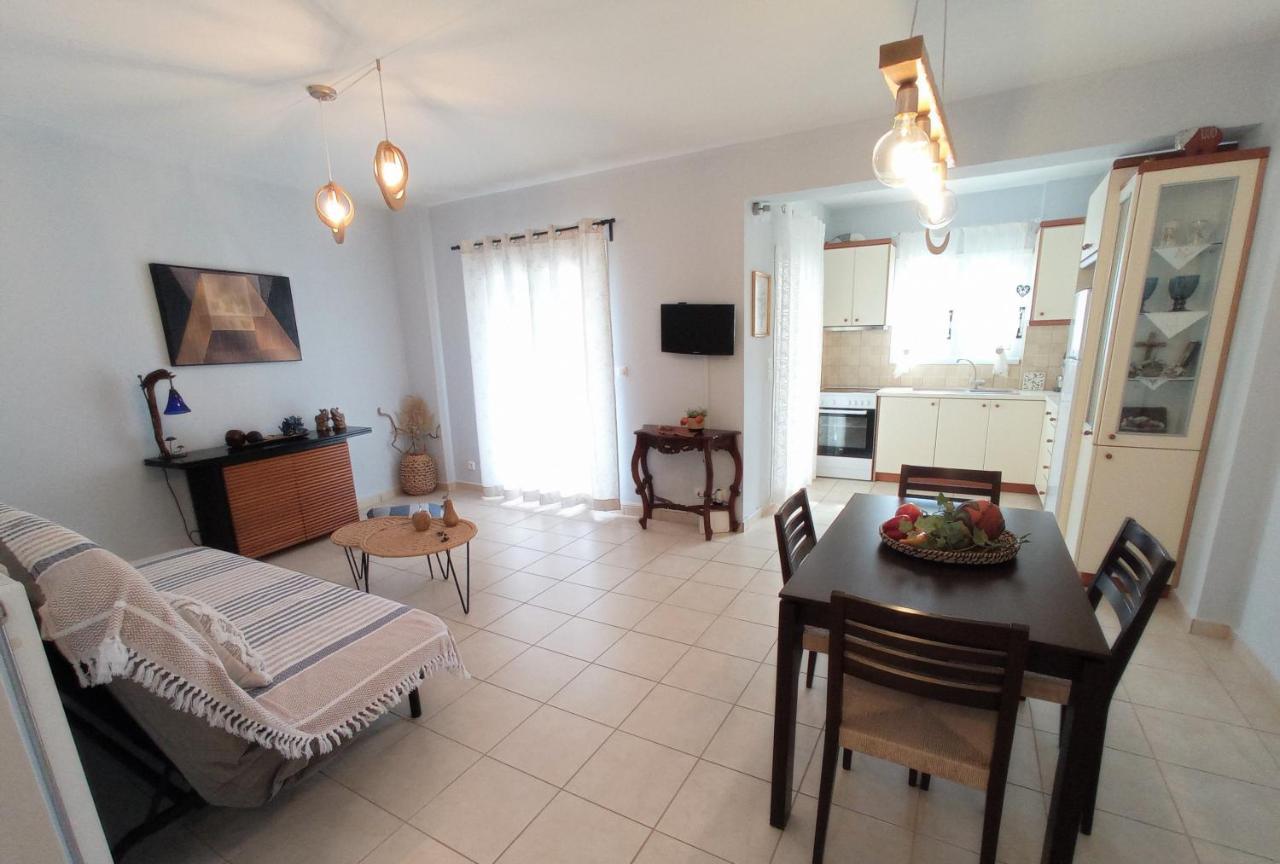 G Apartment In Agia Efimia Екстер'єр фото